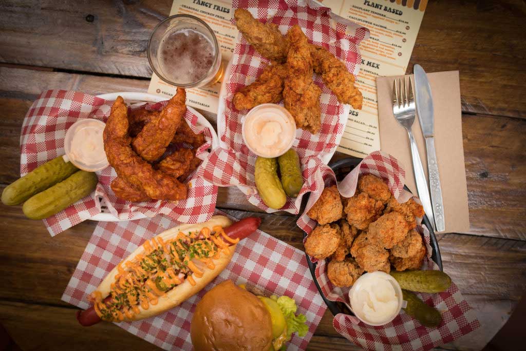 leonards house of love cheesburger chicken burger chicken fries hot dog popcorn chicken